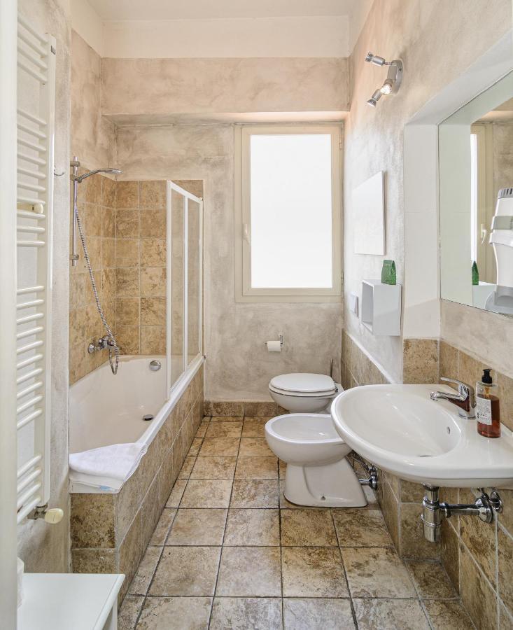 B&B Relais Inn Лука Екстериор снимка
